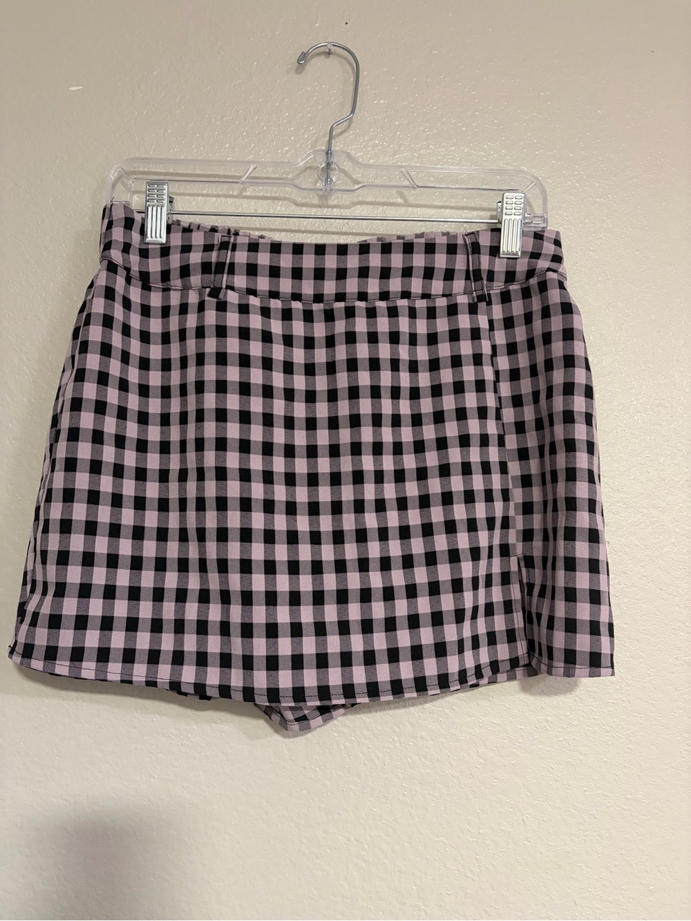 Forever 21 light purple and Black Gingham Mini Skort